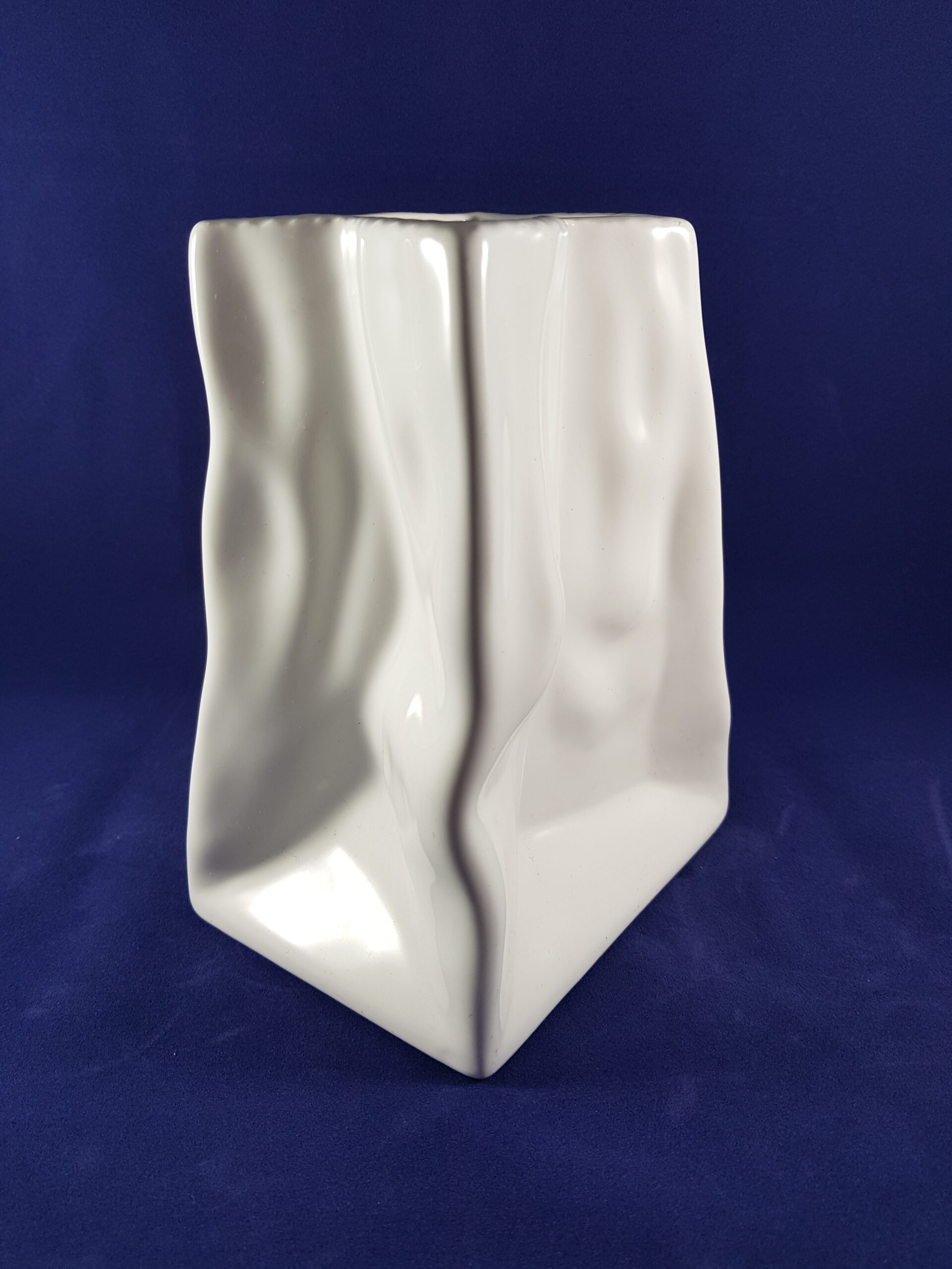 Vase formet som krøllet – Stor (ELPA Alcobaca)